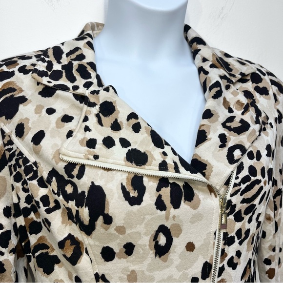 Chico's 1 Moto Asymmetrical Zip Front Blazer Jacket in Beige Leopard Print - Picture 6 of 15
